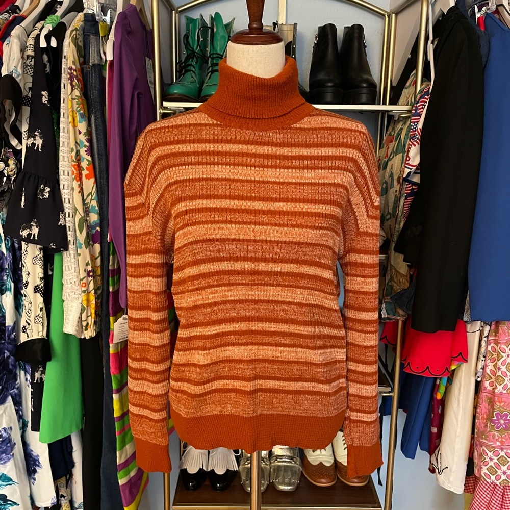 Vintage 1970’s Turtleneck Sweater - Size Large